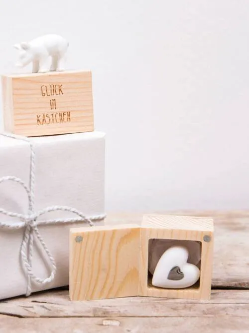 Porcelain Gift in Wood Box: Heart Gift in Wood Box
