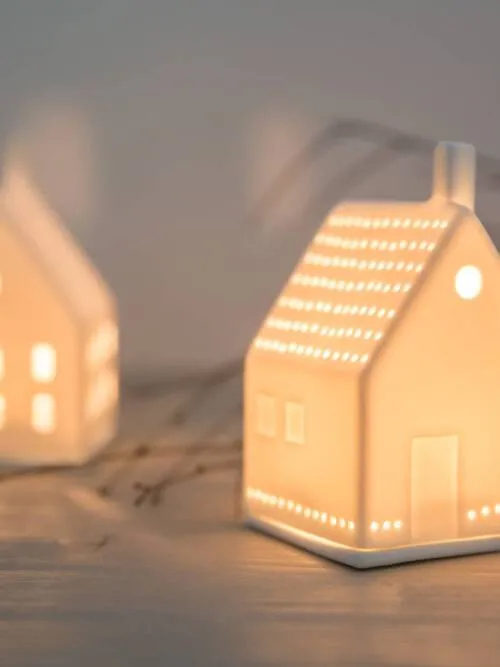 Village House - Heart Design - 3.9"