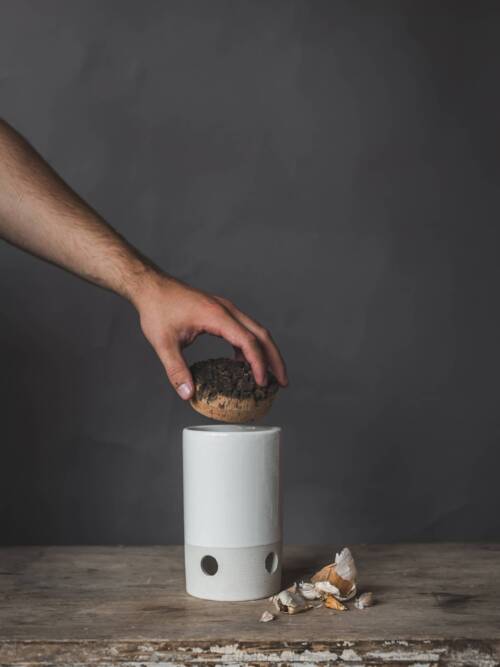 Garlic keeper/Garlic pot: White White