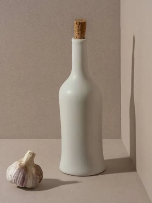 Stoneware Olive Oil Dispenser | Brutto 21 oz: Matte White