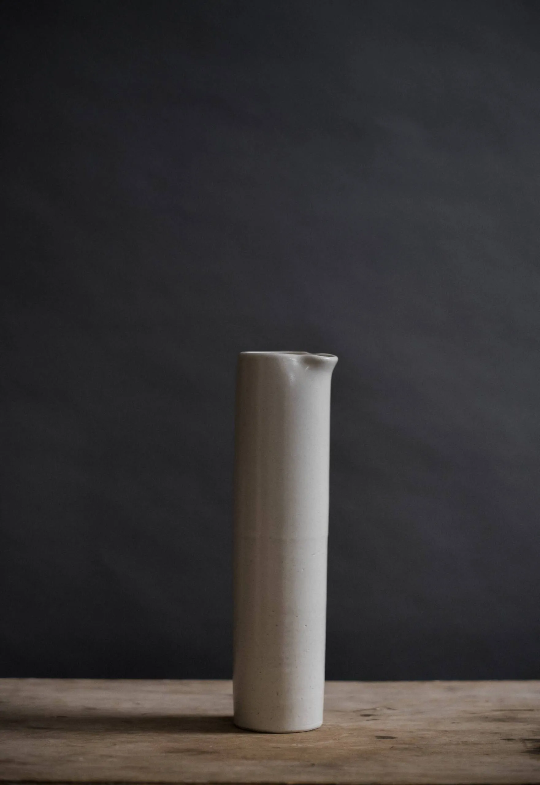 Pitcher/Pitcher: Sand/Sable - Image 2