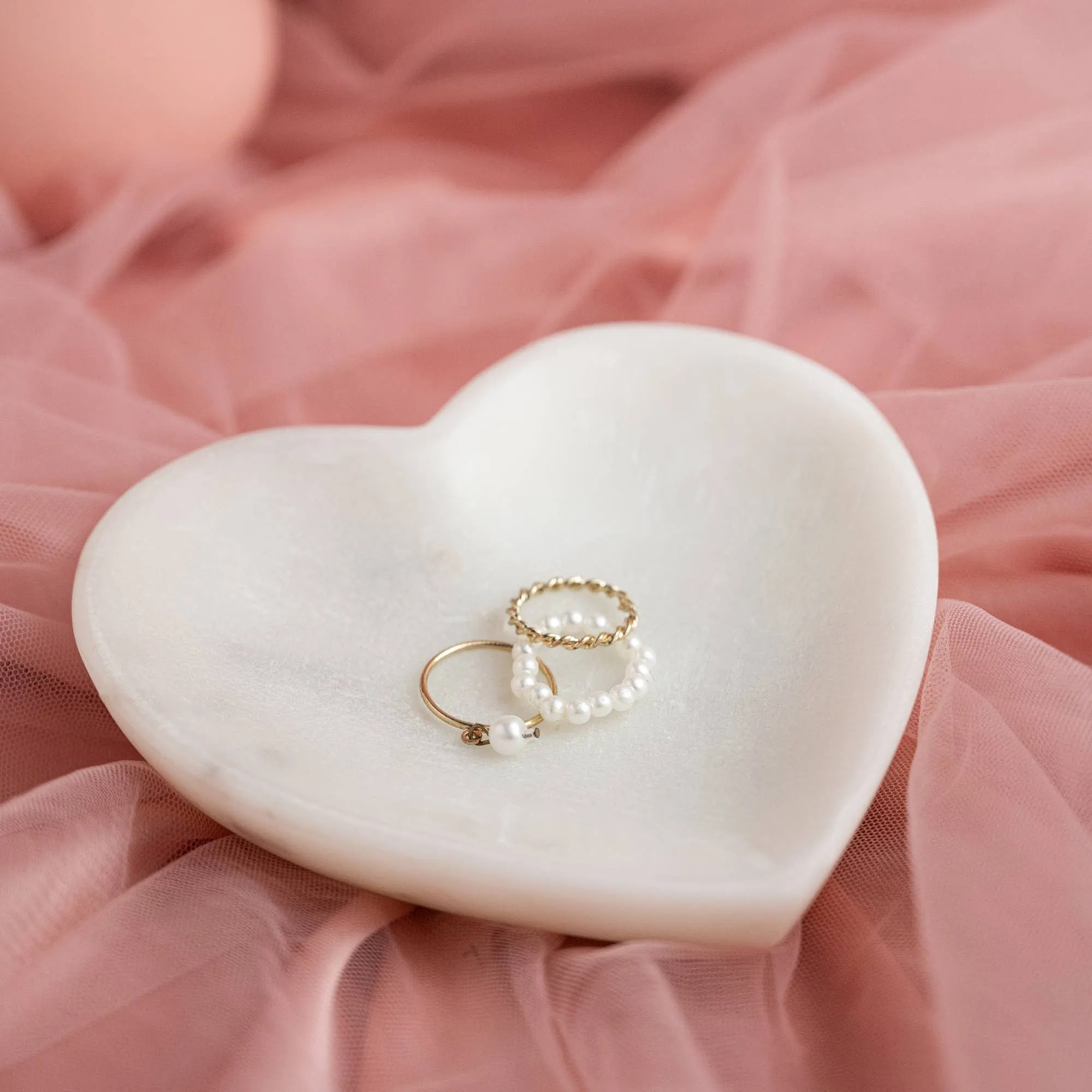 Sm. White Marble Heart Shaped Bowl