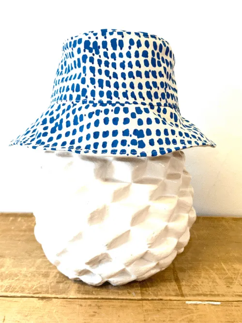 Royal Double Dot Bucket Hat: Small/Medium