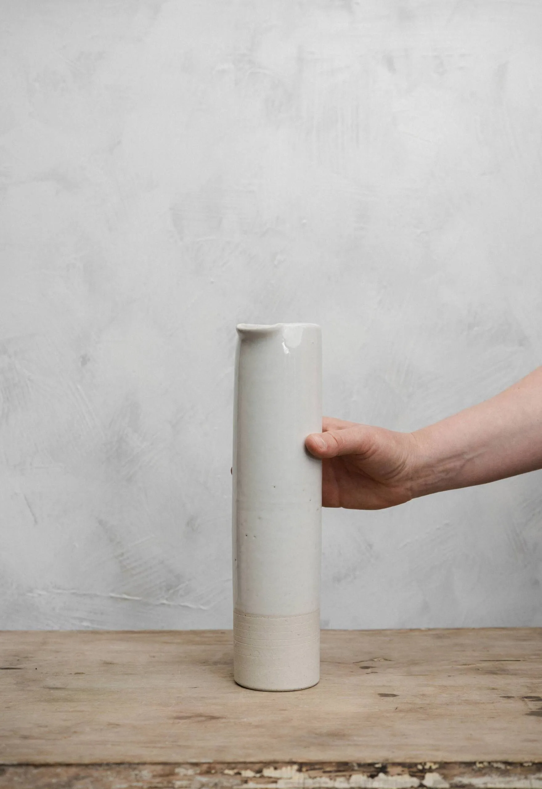 Pitcher/Pitcher: Sand/Sable - Image 3