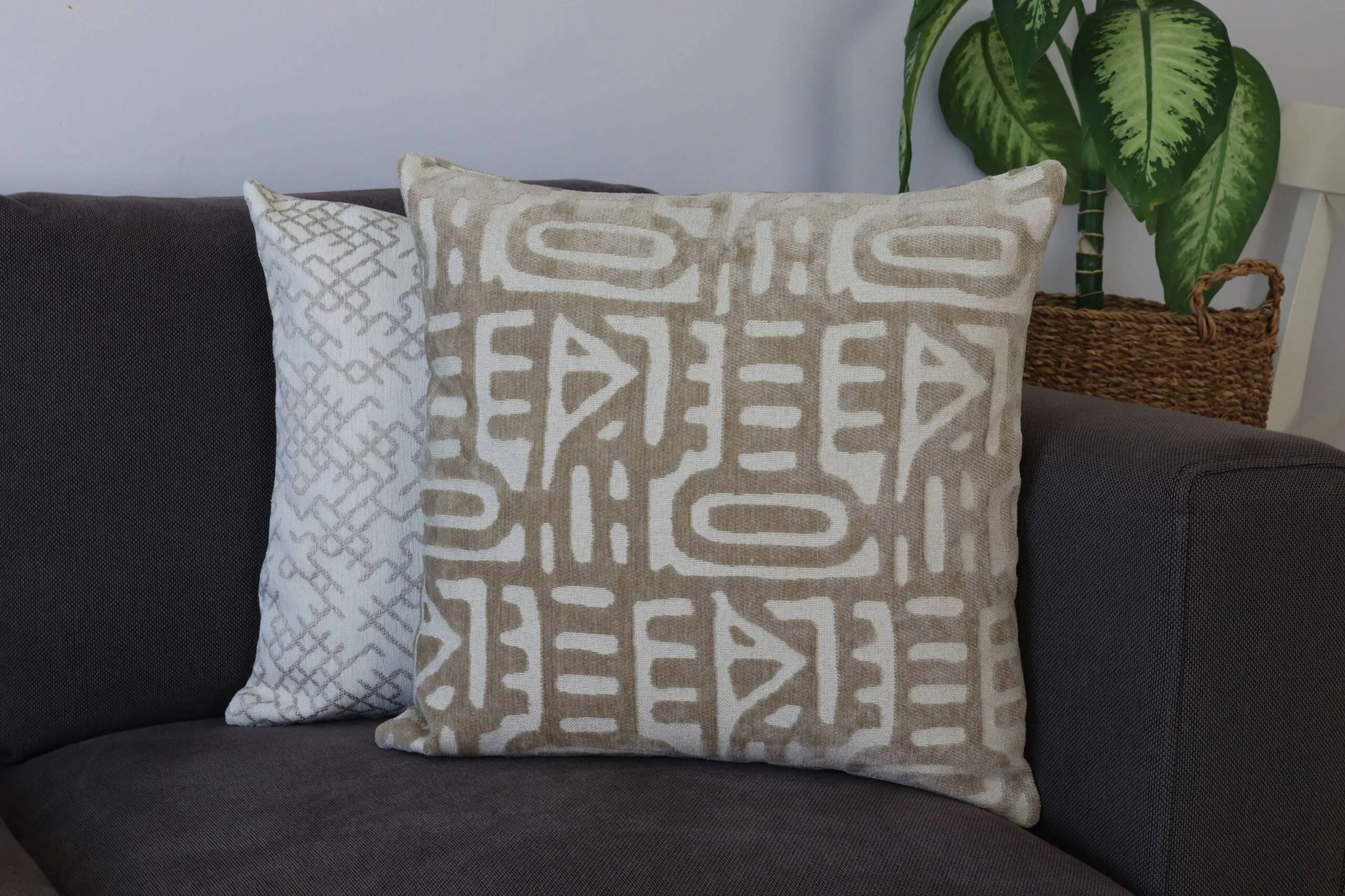 Luxury Textured Beige Brown Pillow Cover, Antique Patterned: 20x20 - Image 6