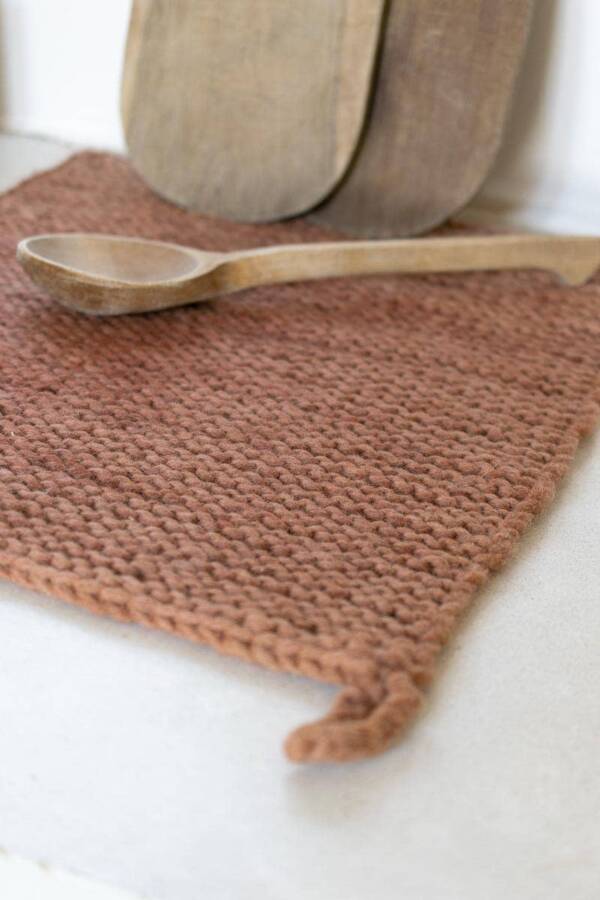 Knitted Wool Dish Mats: Natural - Image 4
