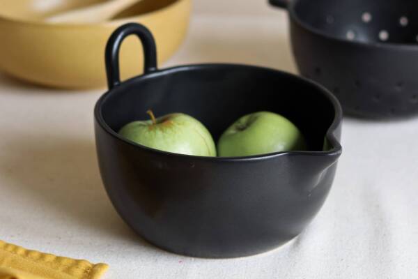 Handmade Ceramic Mixing Bowl: Black/White - Image 4