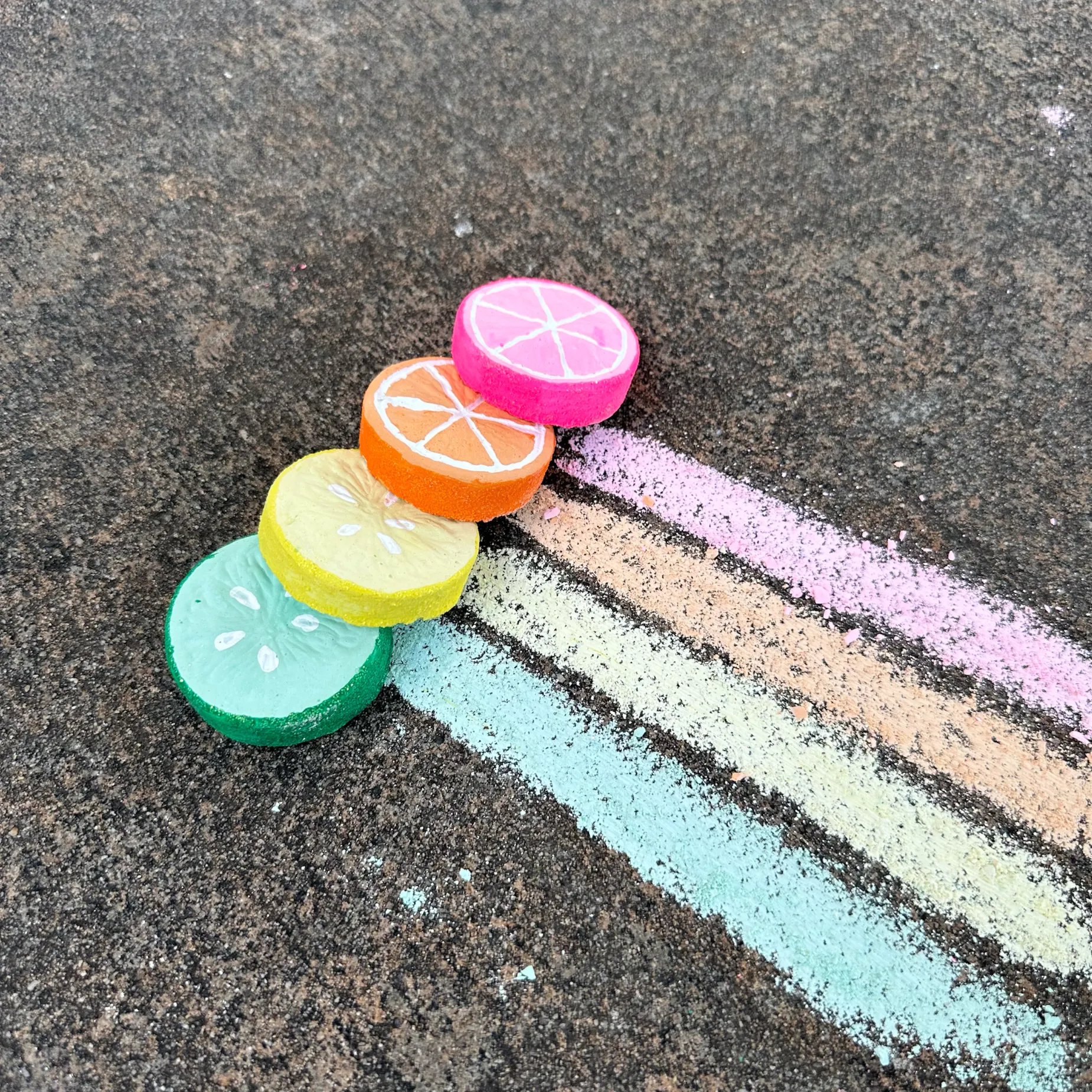 CITRUS SLICES | TWEE HANDMADE SIDEWALK CHALK - Image 3