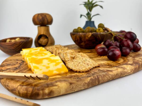 Olive Wood Cheese Board: 11.8" - Image 2
