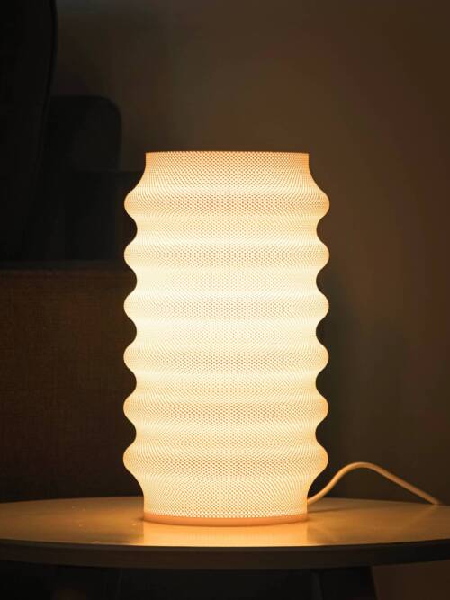 Wavy Desk Lamp for Living Room Simple Nightstand Table Lamp