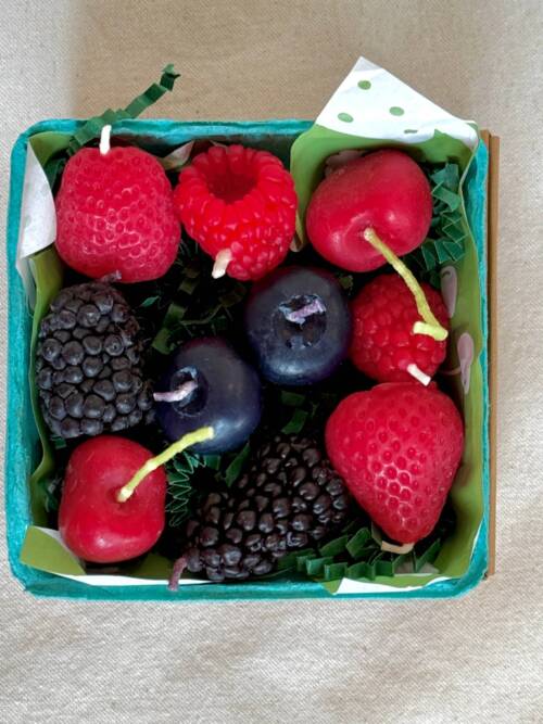 Mixed Berry Beeswax Birthday Candles : 10