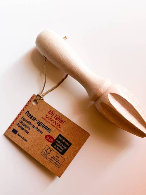 Citrus Press Juicer, Ah! Table, made in France beechwood